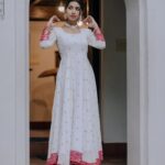 Abeneya Nethran Instagram - கண்களின் வழியே காதலும் கனவுகளும் 🤍 Beautiful Anarkali- @radhi_frills Pc : @_david_photography #abeneya #kanakaanumkaalangal #paaru #paarvathy #kkk #photooftheday