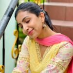 Abeneya Nethran Instagram - Thank youuuuu is just not enough for all your wishesssss🥺🥺❤️❤️ #gratefulmax for all your love 🫠🫠🫠 Love you all forever and ever🥹 Ps- neraya mentions and neraya peruku respond panna mudiyala….will respond as much as possible !! Chorryyyyyy🫂🫂 20-04-2024 🎂 Indha song ku special reason-Ghilli vida vera enna venum en bday ku🥹🥹🥹 #birthday #abeneya