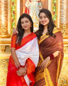 Abeneya Nethran Instagram - 🤍🤎⛪️ Pc- @iam.rethika @__.gocool__ #abeneya #anchana #instagood #sisters #weddingvibes