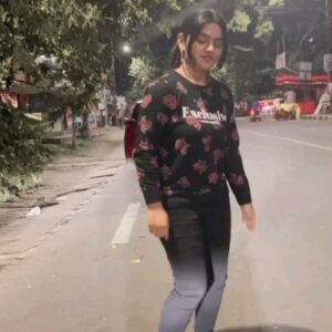 Abi Nakshathra Instagram - Vibe with family...❤️😘🫶 #familylove #fun #dancereels #dance #illuminatie #vibes #reels #reelsvideo #reelsinstagram #reelitfeelit #instadance