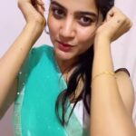 Abi Navya Instagram - ❤️❤️❤️❤️sundarane enjodi anadhena Ignore my oily hair 😹😹🙈 @dailyshopping_06
