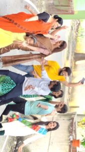 Abi Navya Instagram - Don’t miss the end 🙈😅 @dhecinababy @abinavya @iyappan_unni_official @subhageet @actor_sebastian @jeeva_wanderer @nilagracy_official @ramani_ganesh3363 @meenakumari_actress_official/ The