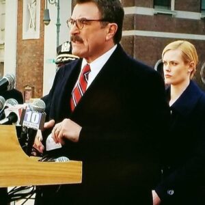 Abigail Hawk Instagram - Season 1. Commissioner Frank Reagan fields questions from the press outside of 1PP, with a faithful Detective Abigail Baker on security detail. This might have been the day audiences met @gregoryjbara DCPI Garrett Moore. It was definitely the day @espo633 Joe Aspro shepherded me to the appropriate holding area, as I had no clue what I was doing or where I was supposed to be - all I knew is that I couldn’t be late! ⏰ A couple seasons later, I found out Joe was a total weirdo who had never tried 🥜 peanut butter! ;) That’s ok. I’m a total weirdo, too. Our #bluebloods family is weird and wonderful and what a long strange beautiful trip it’s been. I will be waxing nostalgic for the foreseeable future, so you’ll have to indulge me. 👮🏼#bluebloods #detectivebaker #righthandwoman #seriesfinale