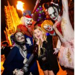 Abigail Breslin Instagram - Thank you @unistudios for treating us to a scare-tastic evening at #halloweenhorrornights !!!!!!