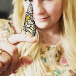Abigail Breslin Instagram – Made a new friend 🦋