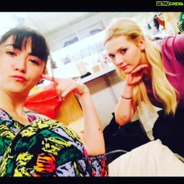Abigail Breslin Instagram - Welcome to 26xy , bb girl @isabellefuhrman #bananasandbleachandhawaiintropic #4eva