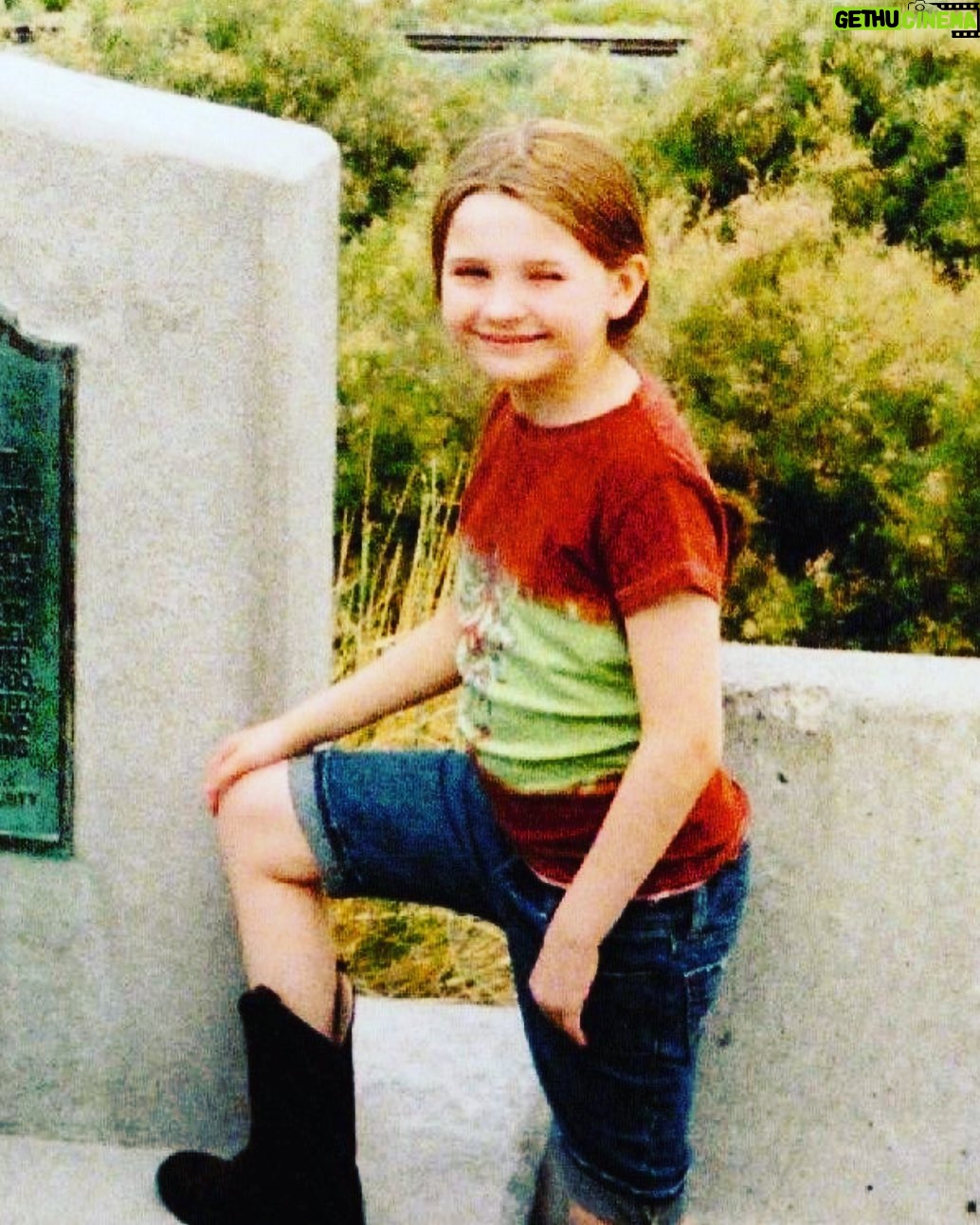 Abigail Breslin - 6.1K Likes - I didn’t choose the hottie life. The hottie life chose me.