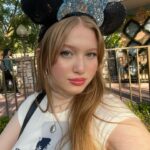 Abigail Zoe Lewis Instagram - Disney girl always! 🐭♥️ #explorepage #explore #disney
