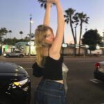 Abigail Zoe Lewis Instagram - with luv 🖤 #explore #carwash