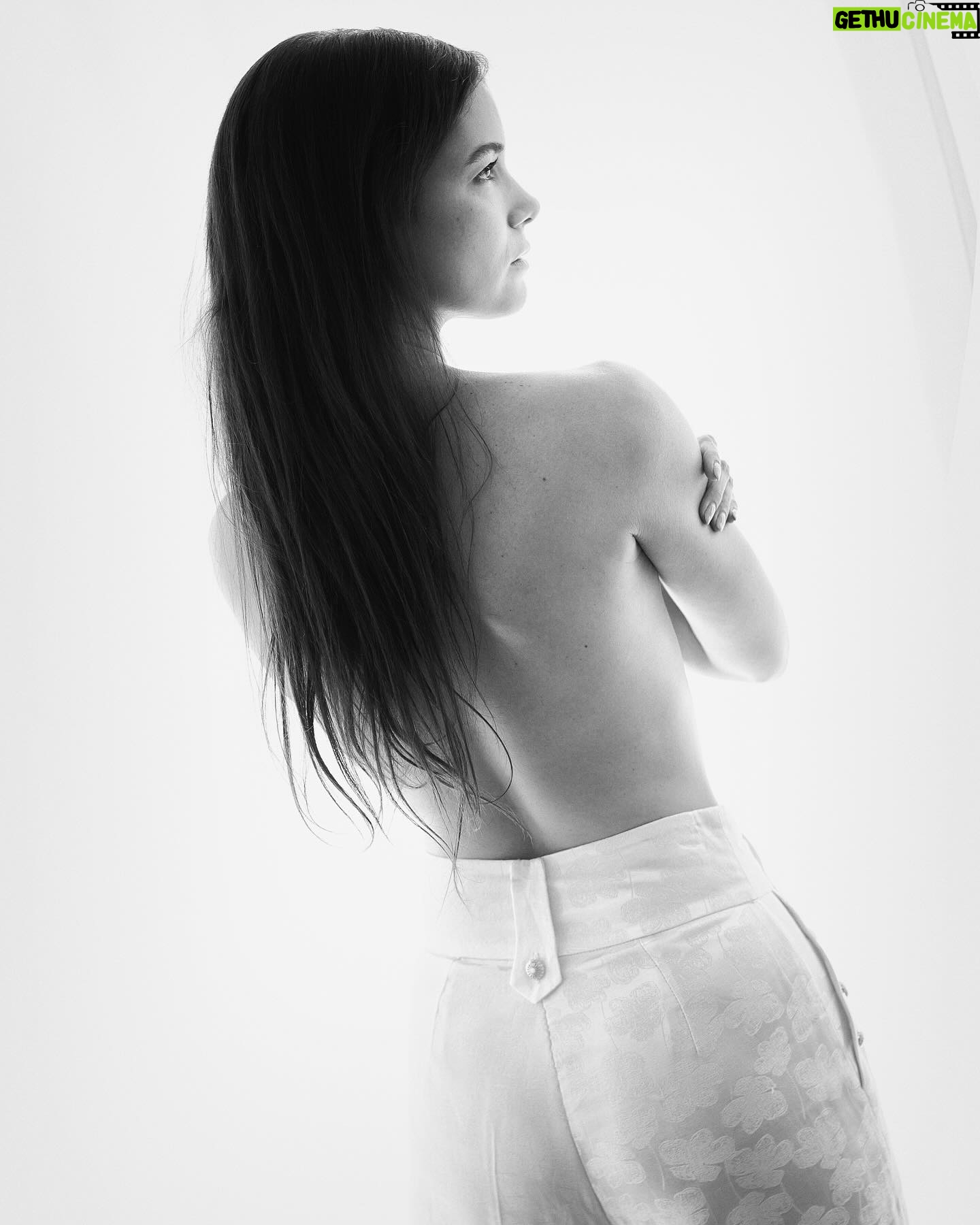 Abril Schreiber - 3 Likes - 🦋 ser libre en las calles de Madrid 🦄
📸 by @juliomt gracias por verme así
🪄 by @venkatesulu (el lugar mas lindo para hacer fotos en Madrid)
#Madrid no me dejes ir ✨