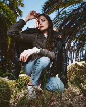 Abril Schreiber Instagram - ✨salud por las valientes… ✨
📸 By @nadvagu #womanpower 🫧#ᴛʙᴛ 🌵
