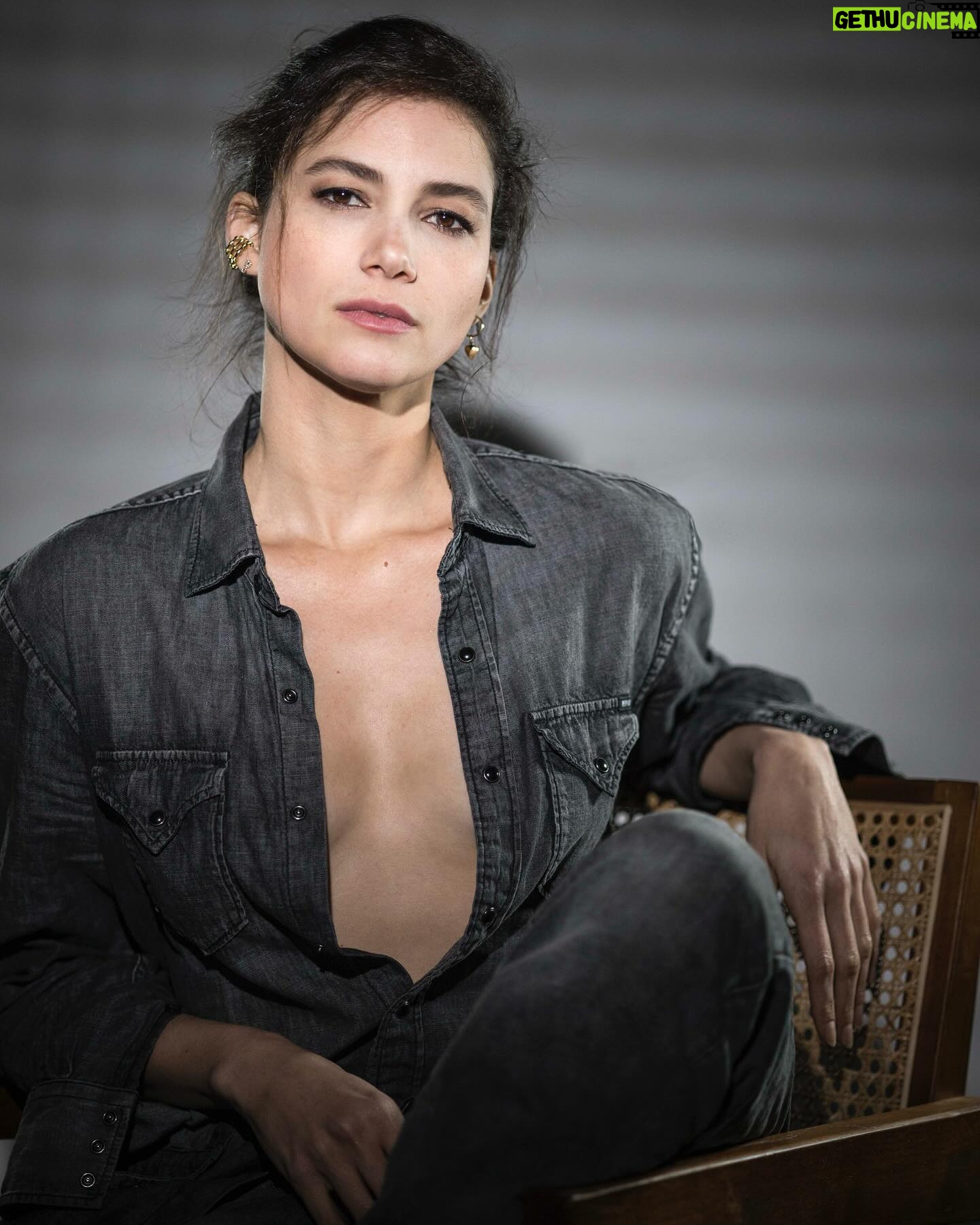 Abril Schreiber - 3 Likes - 🦋 B A R C E L O N A • em fas bé
📸 @marc_barnils
#photoshoot FELIZ LUNES
