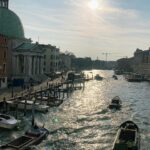 Abril Schreiber Instagram - 🩵 Venezia… fue como una honey moon conmigo. Si bien es un lugar para ir en “pareja” llevé a la persona que mas amo y la disfruté al 100. 🫶🏻🥹 #SelfLove amo viajar con amigos y en pareja pero… viajar sola es algo que he disfrutado y sigo disfrutando. Te lo recomiendo 🫶🏻🚣 #Venezia #Venecia #viajarsola