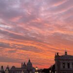 Abril Schreiber Instagram - 🩵 Venezia… fue como una honey moon conmigo. Si bien es un lugar para ir en “pareja” llevé a la persona que mas amo y la disfruté al 100. 🫶🏻🥹 #SelfLove amo viajar con amigos y en pareja pero… viajar sola es algo que he disfrutado y sigo disfrutando. Te lo recomiendo 🫶🏻🚣 #Venezia #Venecia #viajarsola