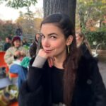 Abril Schreiber Instagram - 🍁Dos días de otoño en #Bologna que tiene muchas cosas maravillosas... como por ejemplo: COMIDA DELICIOSA y gente de todos lados del mundo mágica, @janessashaemezzo es una de ellas, además es de las que baila cuando come algo que le gusta (👯‍♀️como yo), es una nerd del vino🍷 y canta como los dioses🎤Gracias infinitas GRAZIE #foodie #culinarytourism #pizza #pasta #gnocchi #gelato #Italy #traveler 🦦