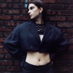 Adèle Castillon Instagram - Votre titre préféré de l’album ? 🖖🏻