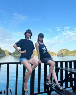 Ada Pan Instagram - 228生日快樂🎂

今年的生日在船上渡過
跟虎哥、鍾瑶一起在四王群島潛水
還有一群很Nice的朋友

生日願望是
事事順心、
寵物旅館越來越好
保密㊙️

#228生日
#雙魚座
#3天2夜寵物旅館
#四王群島船宿
#袁緒虎
#鍾瑶