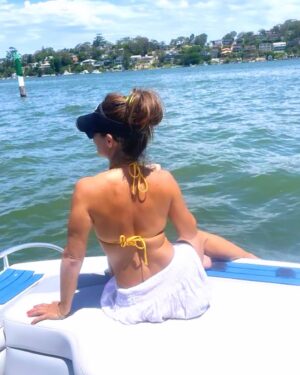 Ada Nicodemou Instagram - Didn’t catch anything but it was so nice to be on the water 🐟☀️