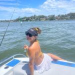 Ada Nicodemou Instagram - Didn’t catch anything but it was so nice to be on the water 🐟☀️
