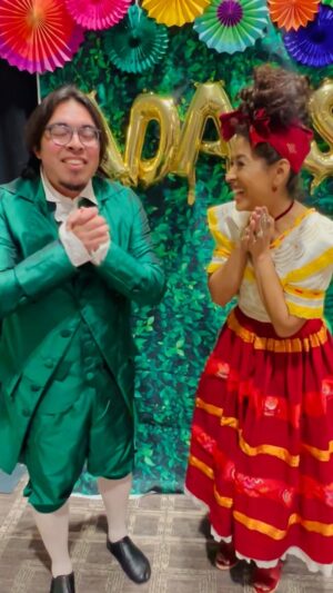 Adassa Instagram - @lin_manuel meet one of your super fans! Here at @allcondfw I met Ricardo, he has been inspired by your work and the representation you have brought to all Latinos, btw he left you a little message! #linmanuelmiranda #adassaofficial #doloresmadrigal #encanto 🦋 #fyp #encanto #alexanderhamilton