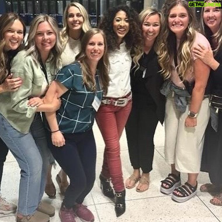 Adassa Instagram - Wonderful seeing you all and having this moment during #womensconference in #utah! #adassaofficial #wedonttalkaboutbruno @rememberedandchosen