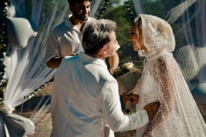 Adelina Fominykh Instagram - 10/2023 💍
✨ Nuestra historia comienza aquí ✨
Hace 3 años hablábamos en el balcón de cosas como situaciones hipotéticas que jamás pensamos que se fueran a volver realidad tan pronto.
Han sido los 3 años más intensos de nuestras vidas, hemos pasado cosas malas pero otras muchas buenas y este gran paso está transformándonos en la familia que queremos ser.
Que todo lo bonito que estamos haciendo siga construyéndose a tu lado 💙

Gracias @an.marphotos por dejar plasmado en estas imágenes tan bonitas este día tan especial 📸