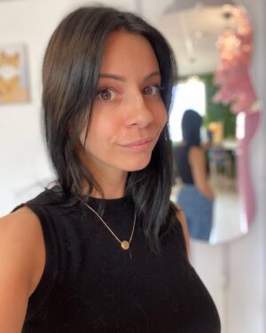 Adeline Chetail Instagram - Noir noir noir 🖤