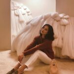 Adeline Rudolph Instagram - What a stunning collection @loropiana 🌹Thank you for having me! #LoroPiana #LoroPianaFW23 #MFW