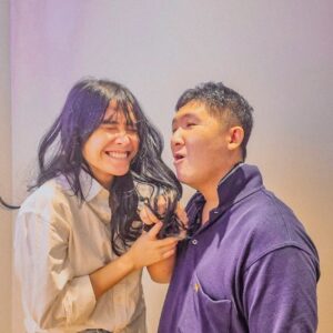 Adila Fitri Instagram - Demi menang #SefleksibelItuChallenge dari @kredivo, GUE RELAAAAA JADI PALING FLEKSIBEL SEMUKA BUMI INI! Ga ada hairdryer ya minta tiupin aja~
Gila hadiahnya mantep banget dari iPhone 13, iPad Pro, Samsung Galaxy S20 sampe Samsung Galaxy Watch Active!
Mau juga kaaan? Buruan deh ikutan #SefleksibelItuChallenge, lo cukup posting foto dengan gaya fleksibel lo! Boleh gaya fleksibel pas makan, atau gaya fleksibel pas lagi nonton tv! Berlaku sampai 29 Desember 2021 ya.
Info lengkapnya lo bisa cek di feed @kredivo aja ya, good luck! #sefleksibelituchallenge