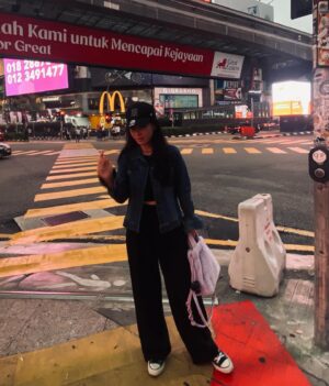 Adila Fitri Instagram - Blur