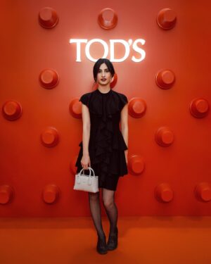 Aditi Saigal Instagram - At the @tods opening channeling my inner goth girl 🍾

Wearing: @tara_and_i 
Bag: @tods 
Hair: @hairby_shivanik 
Makeup: @goldandglittr 

📍- Jio World Plaza