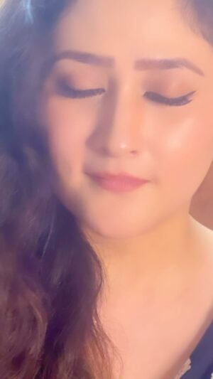 Aditi Sajwan Instagram - Hum to maasoom bhi bohot hain😌☺️🥰
#aditireels #just