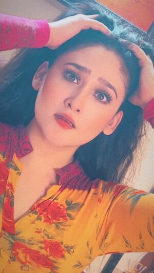 Aditi Sajwan Instagram - Dil Hae Ye Mera💕❤️
#aditireels #madhuri 🤗