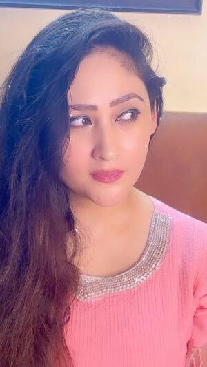 Aditi Sajwan Instagram - Meri Ye Video Save Kar Lein !! 💕

#aditireels