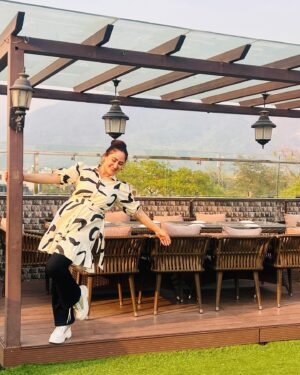 Aditi Sajwan Instagram - Missing my retreat 🏔️
Mountains or beach vacay ? What do you crave for ??🫶🏻