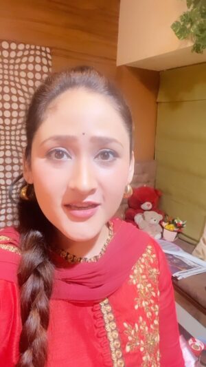 Aditi Sajwan Instagram - 🤗