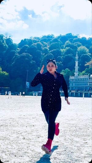 Aditi Sajwan Instagram - Living in my own spyverse ✨🕸️
#aditireels