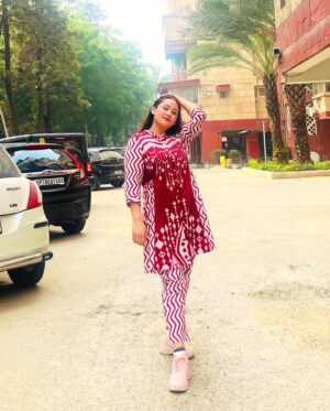 Aditi Sajwan Instagram - Masakali 🕊️❤️💕✨
#madness#lifeiscolorful#prettypari