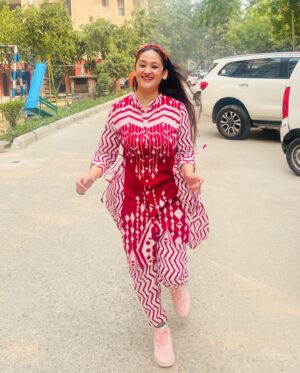 Aditi Sajwan Instagram - Masakali 🕊️❤️💕✨
#madness#lifeiscolorful#prettypari