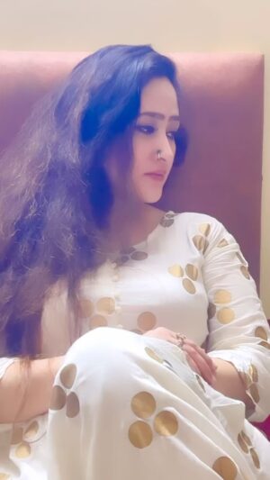 Aditi Sajwan Instagram - Tere ishq mey❤️