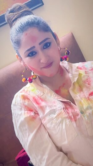 Aditi Sajwan Instagram - Happy Holi 🎨💕