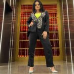 Aditi Singh Sharma Instagram - Stylist @styledbysujata Styling Team @vvaarttikaa, @_jyoti_808 @ashwinishajigeorge13 @stylebyrounak_ Intern @createwithtamanna Outfit @labelpmk Jewellery @muchmore_art_jewellery Hair & makeup @_the_blank_canvas_ 📸 @eli.rodstick