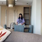 Aditi Singh Sharma Instagram - When you travel a lot for gigs .. it’s the peeps that make it way more fun. Welcome to our world of fun on & off stage. ❤️🧿 #MithoonLive