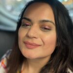 Aditi Singh Sharma Instagram - When stuck in #Mumbai traffic for 1 hour (which sadly seems to be an everyday thing now) on the way to a dub .. must click photos to share the beauty of natural #sunlight with you guys, rare occasion these days when one can say ‘no filter needed’. Hope this brings a little happy ‘ooh ohh’ vibe to your feed. ❤️🧿