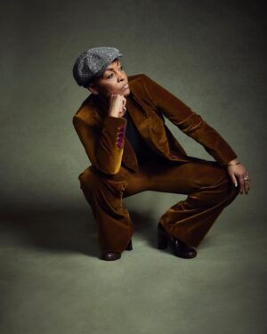 Adjoa Andoh Instagram - Happy International Womens Day!!
🔥💃🏽🔥Big Thanks to Daisy Knatchbull and her fantastic team at The Deck - tailoring fine suits for women www.thedecklondon.com
@thedecklondon_