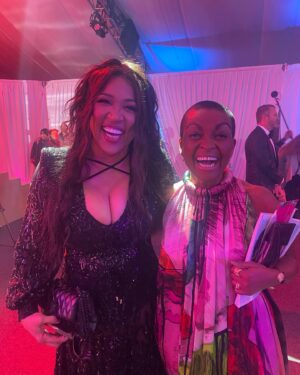 Adjoa Andoh Instagram - What an absolute joy to hang out with this amazing smart funny woman at the 54th NAACP awards! Congratulations on the podcast award! Me and one funny mama🙏🏾💃🏽🔥💕@kymwhitley @twofunnymamas