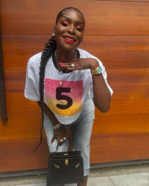 Adjua Styles Instagram - Politics as usual ❣️

@mandisavonette 😍
@ohyou.tash 🫶🏾