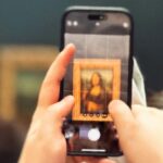 Ado Instagram - この時代の絵画を写真に収めるというのは、結構な皮肉ですよね。