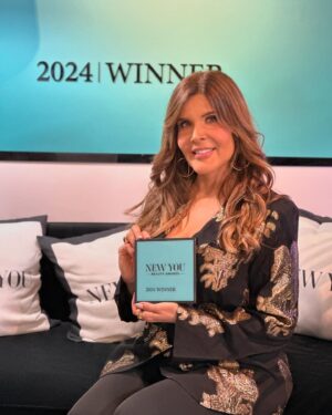 Adriana Cataño Instagram - WE WON 🙌🏽 ⭐️ CATANO BEAUTY @newyoumedia #newyoubeautyawards - the “Best Newbie” award for our bakuchiol you glo serum @catanobeautyinc ♥️🏆 Thank you NEW YOU MEDIA #newyoubeautymagazine So grateful 🙏🏽⭐️
Thank you @emiliouribebeauty for helping us get the skincare line started, thank you my precious daughter @gabriellacatano for helping me every step of the way & all this is thanks to the Grace of our Lord & Savior Jesus Christ ✝️ 
#godisgood #catanobeauty #adrianacatano 
———————-
PR @a2mediaagency @aileen_abella 
Wardrobe styling @hausartistlab