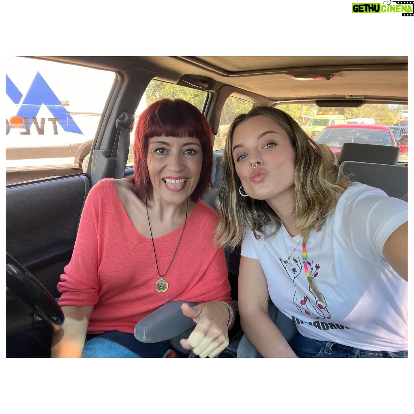 Adriana Torrebejano Instagram - Su poquito de making of para el #DiaDelEspectador 🎬 ¡Gracias por convertirnos en la película española más vista desde su estreno! 💋 Hoy #MiercolesAlCine con #PolíticamenteIncorrectos 💖